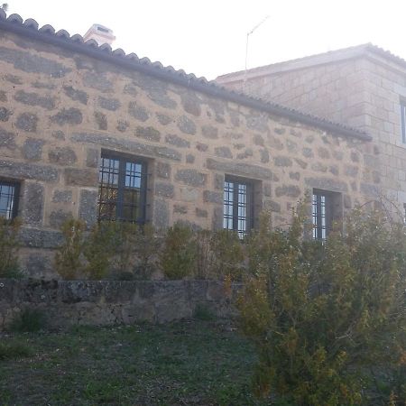 Casa Rural De Benjamin Palencia Villafranca de la Sierra Exteriör bild