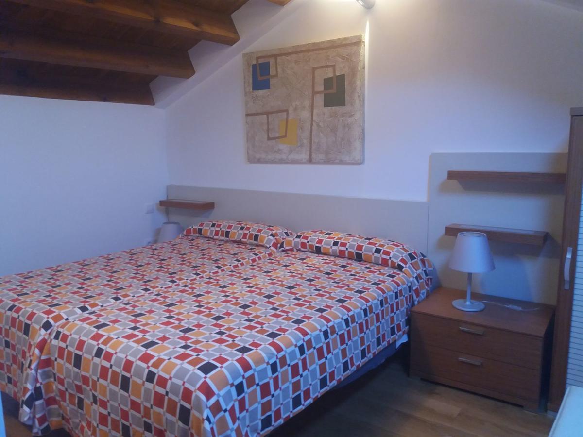 Casa Rural De Benjamin Palencia Villafranca de la Sierra Exteriör bild