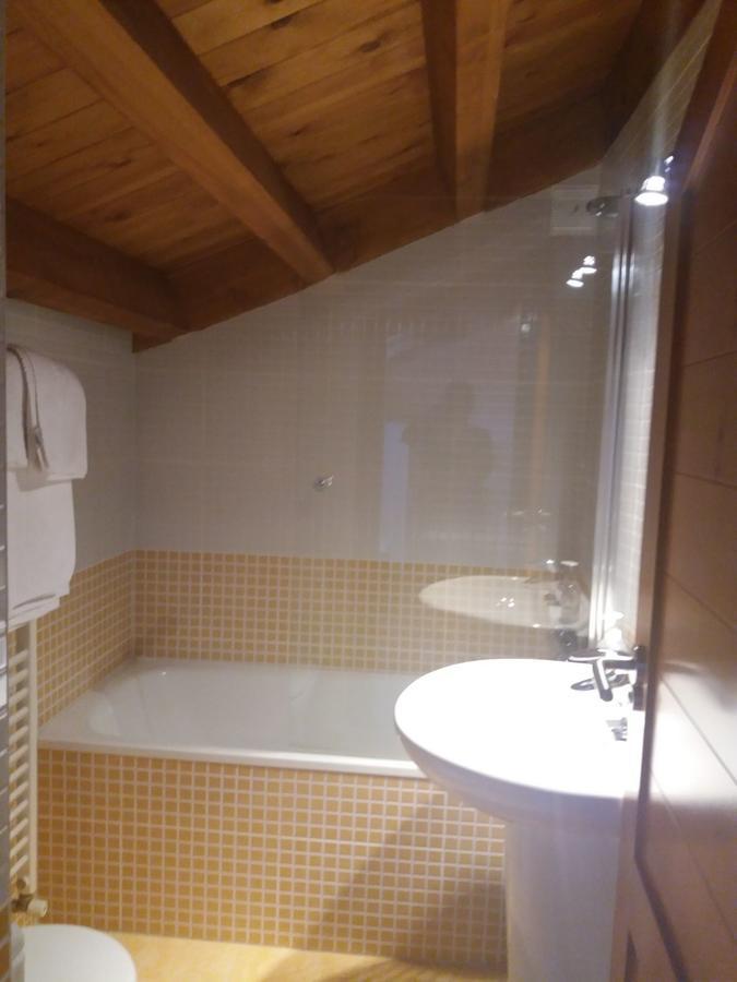 Casa Rural De Benjamin Palencia Villafranca de la Sierra Exteriör bild