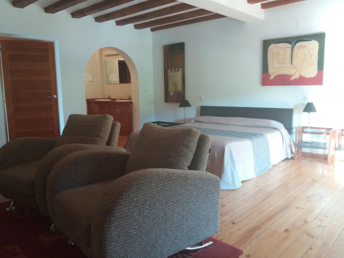 Casa Rural De Benjamin Palencia Villafranca de la Sierra Exteriör bild