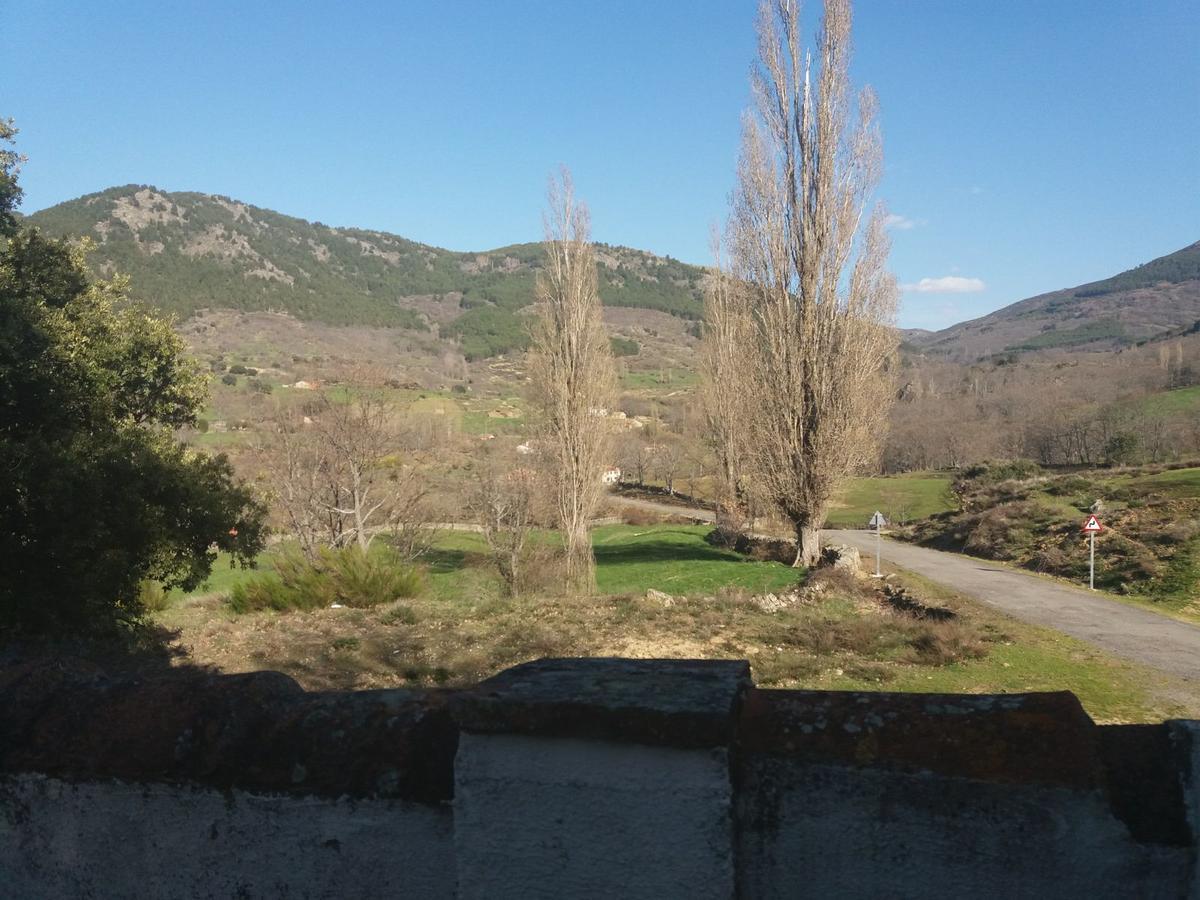 Casa Rural De Benjamin Palencia Villafranca de la Sierra Exteriör bild